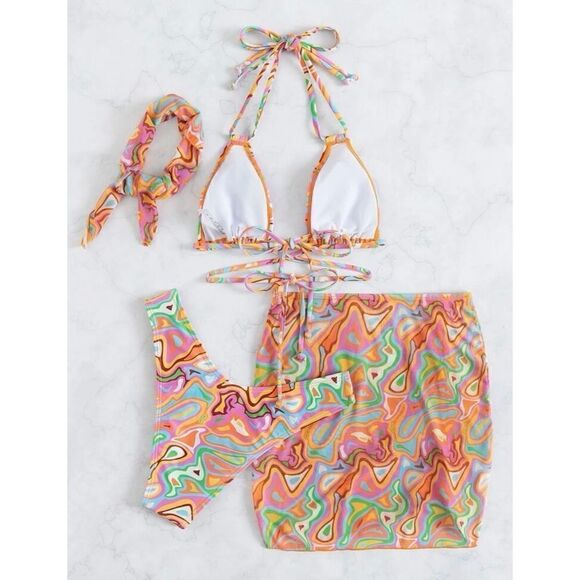 Bikini Set with Skirt  - Picture 9 of 10